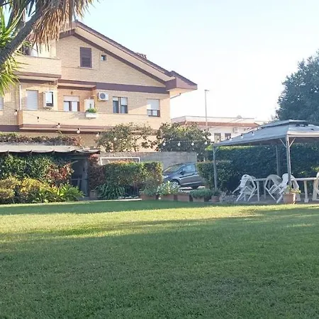 King - Intera Vicino Aeroporto E Fiera Di Roma 4* Fiumicino
